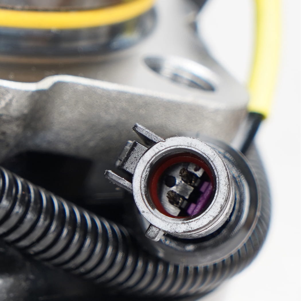 Hanhub 515083 Cubo da roda dianteira e montagem de rolamentos compatíveis com F-450 Super Duty F-550 Super Duty substitui SP940202 BR930639 7C3Z1104E 6C3Z1104EA 10-LUG